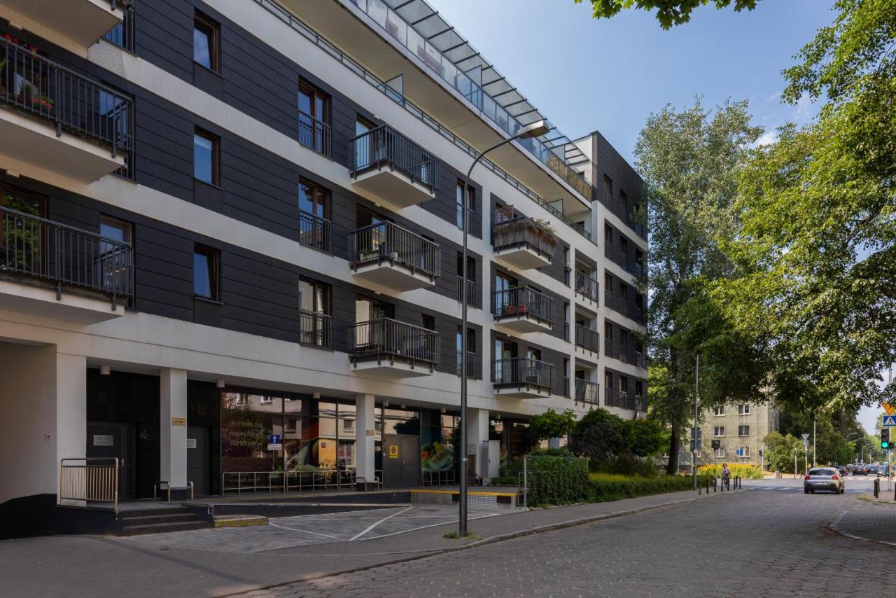 Stylish & Trendy 1 Bedroom Apartment Wola With Parking By Renters Warszawa Eksteriør billede