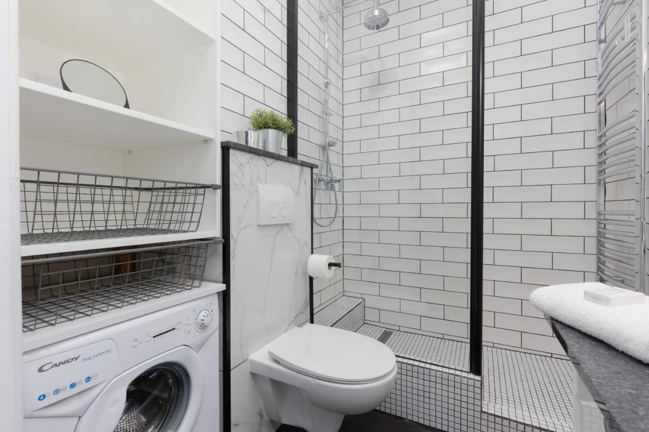Stylish & Trendy 1 Bedroom Apartment Wola With Parking By Renters Warszawa Eksteriør billede